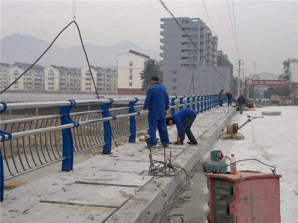 莆田不锈钢复合管护栏常见问题及解决方案